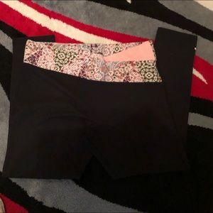 🆕🆕 Victoria Secret ankle leggings sz XL